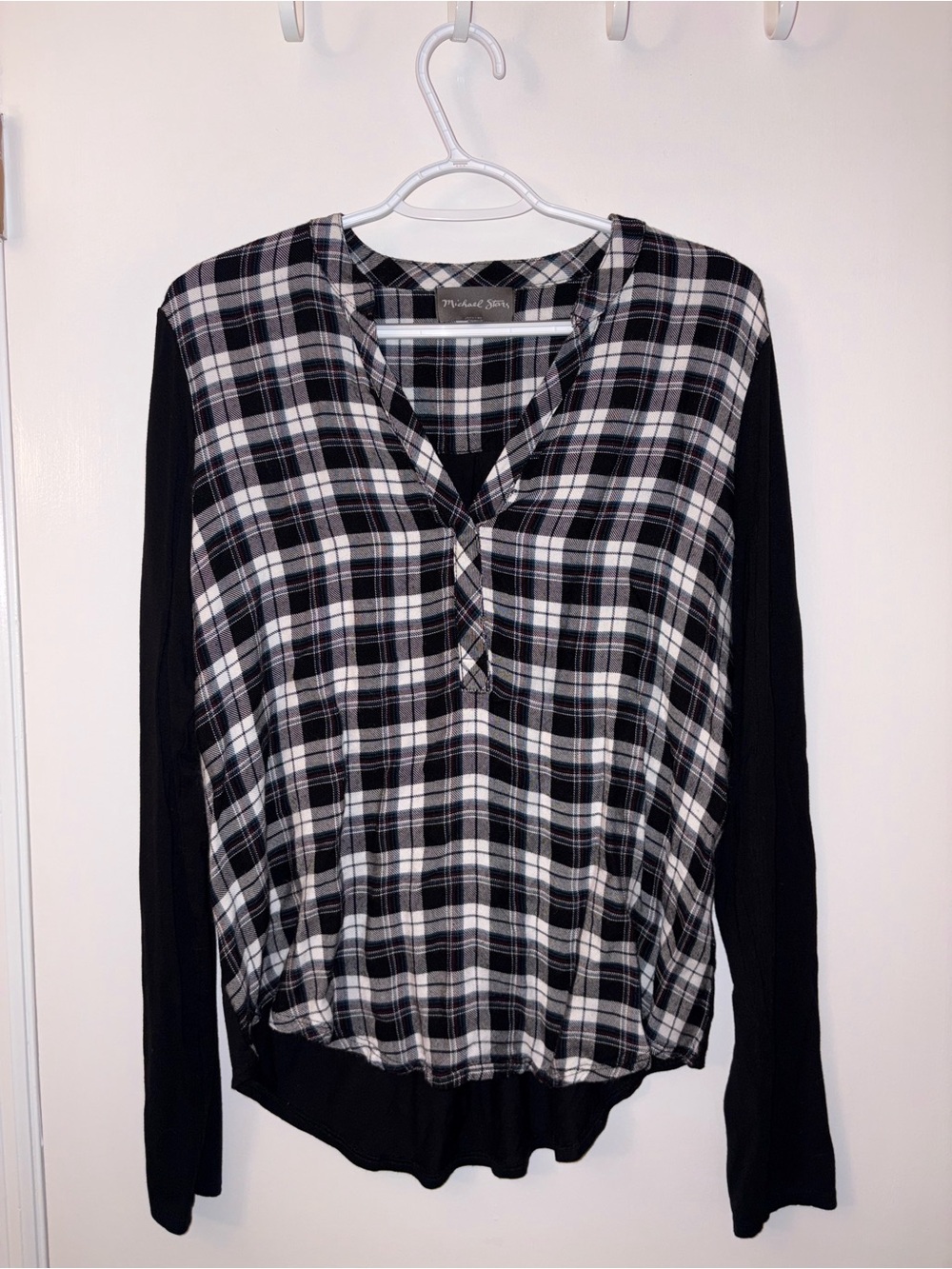 🍀4 for 25🍀 Michael Stars | Black Long-Sleeve Top with Black-and-White Plaid Yoke